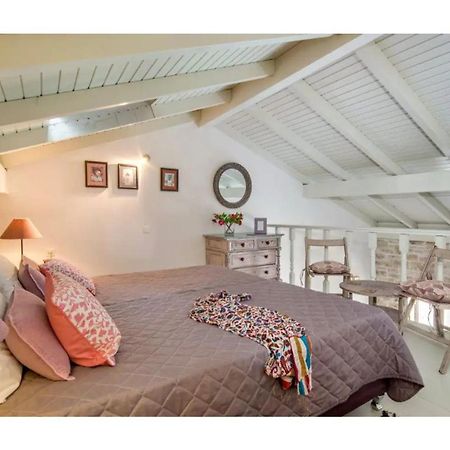 Faye'S Loft Daire Gaios Dış mekan fotoğraf